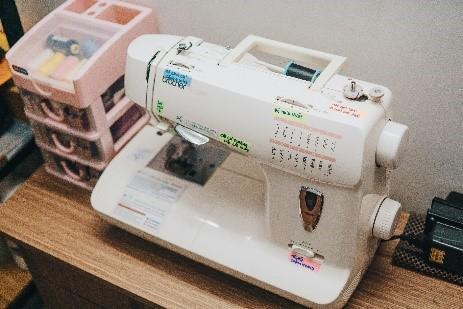 sewing machine