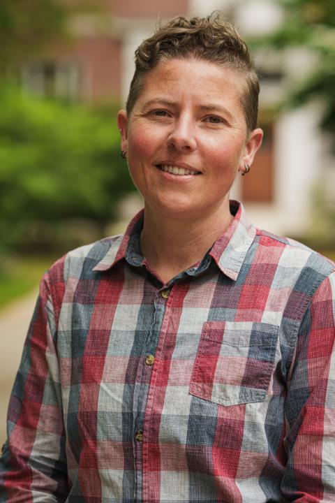 Steph Sosinski headshot